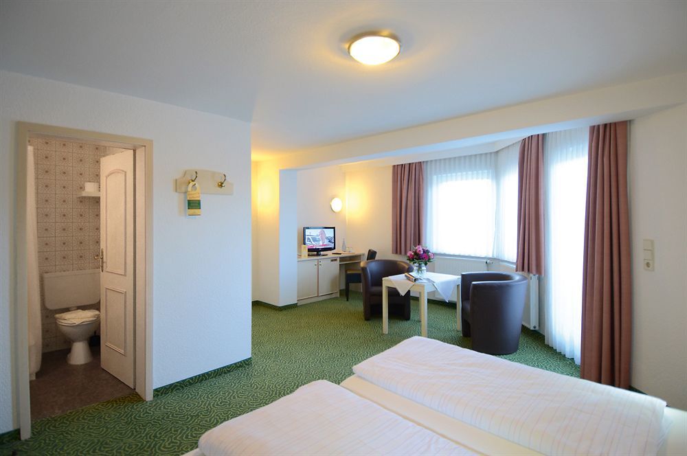 Отель Hotel Waldachtal Вальдахталь